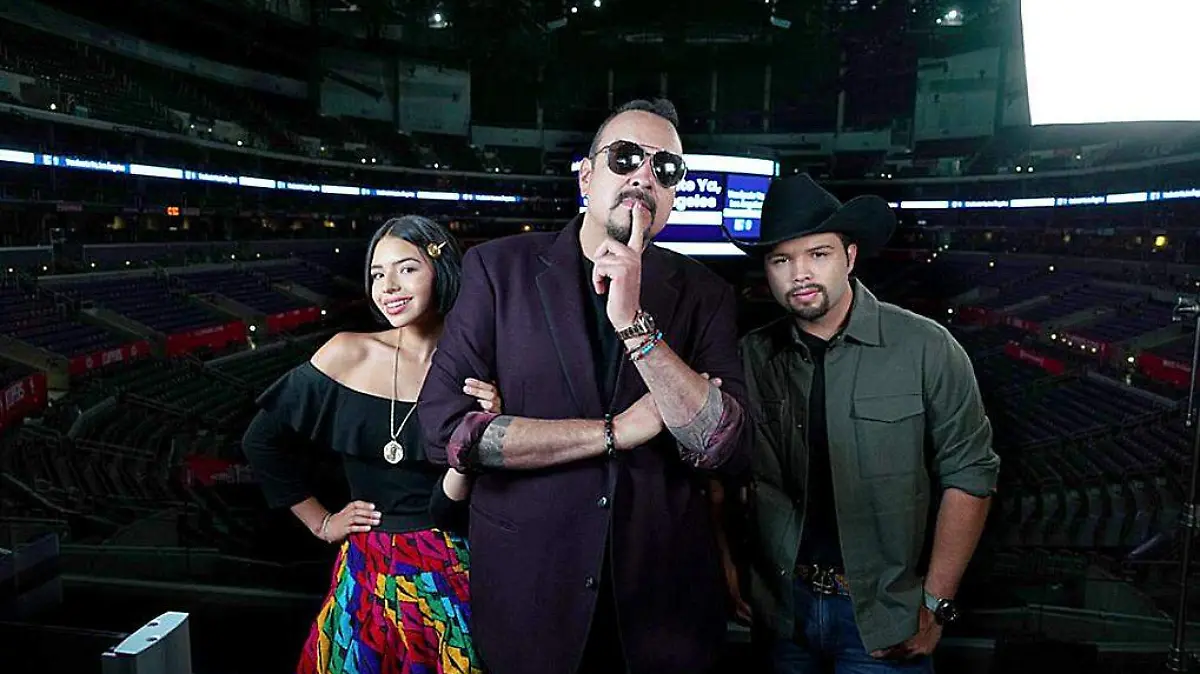 Ángela Aguilar, Pepe Aguilar y Leonardo Aguilar